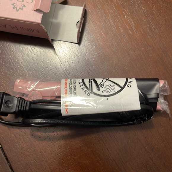 SB2 Mini Flat Iron - Picture 5 of 6